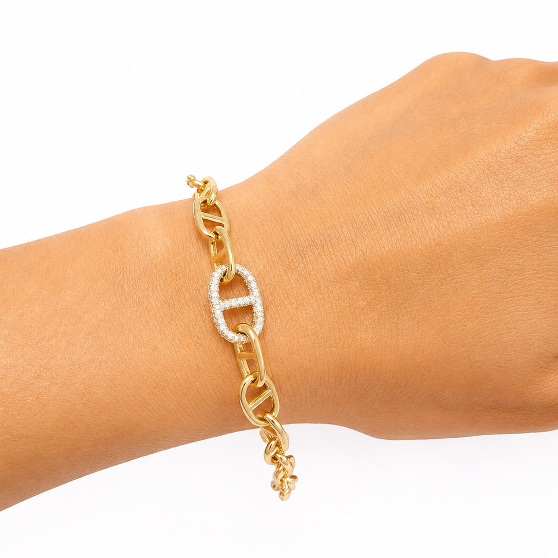 Yellow Gold Mariner Chain Bracelet with Pave Link