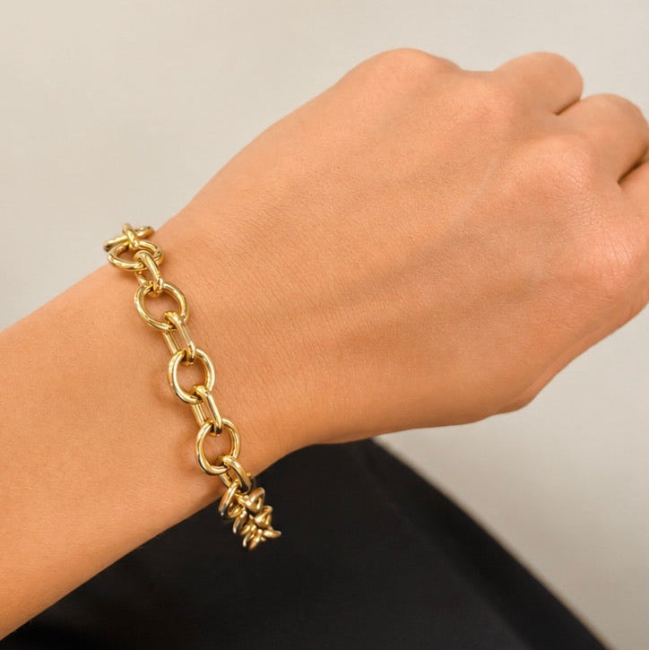 Yellow Gold Oval Link Bracelet