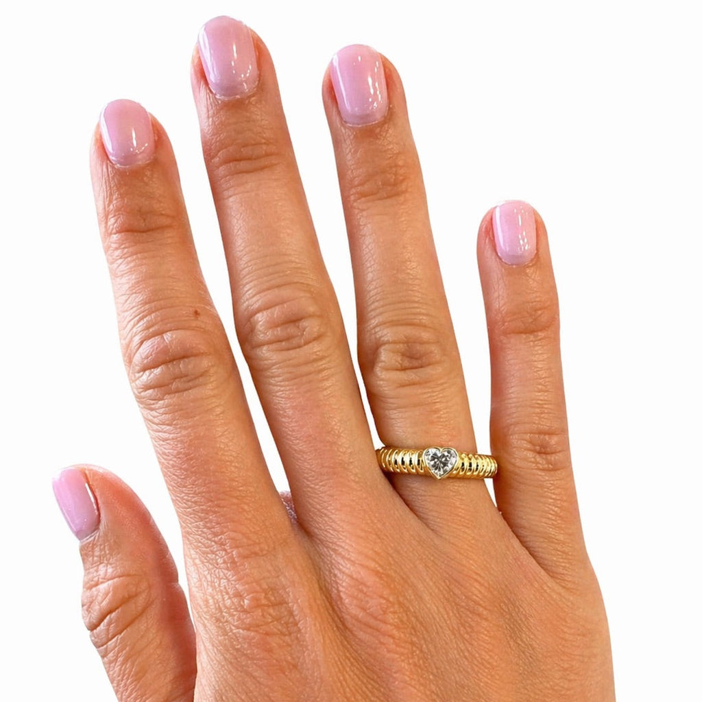 Gold Ribbed Band Heart Diamond Ring
