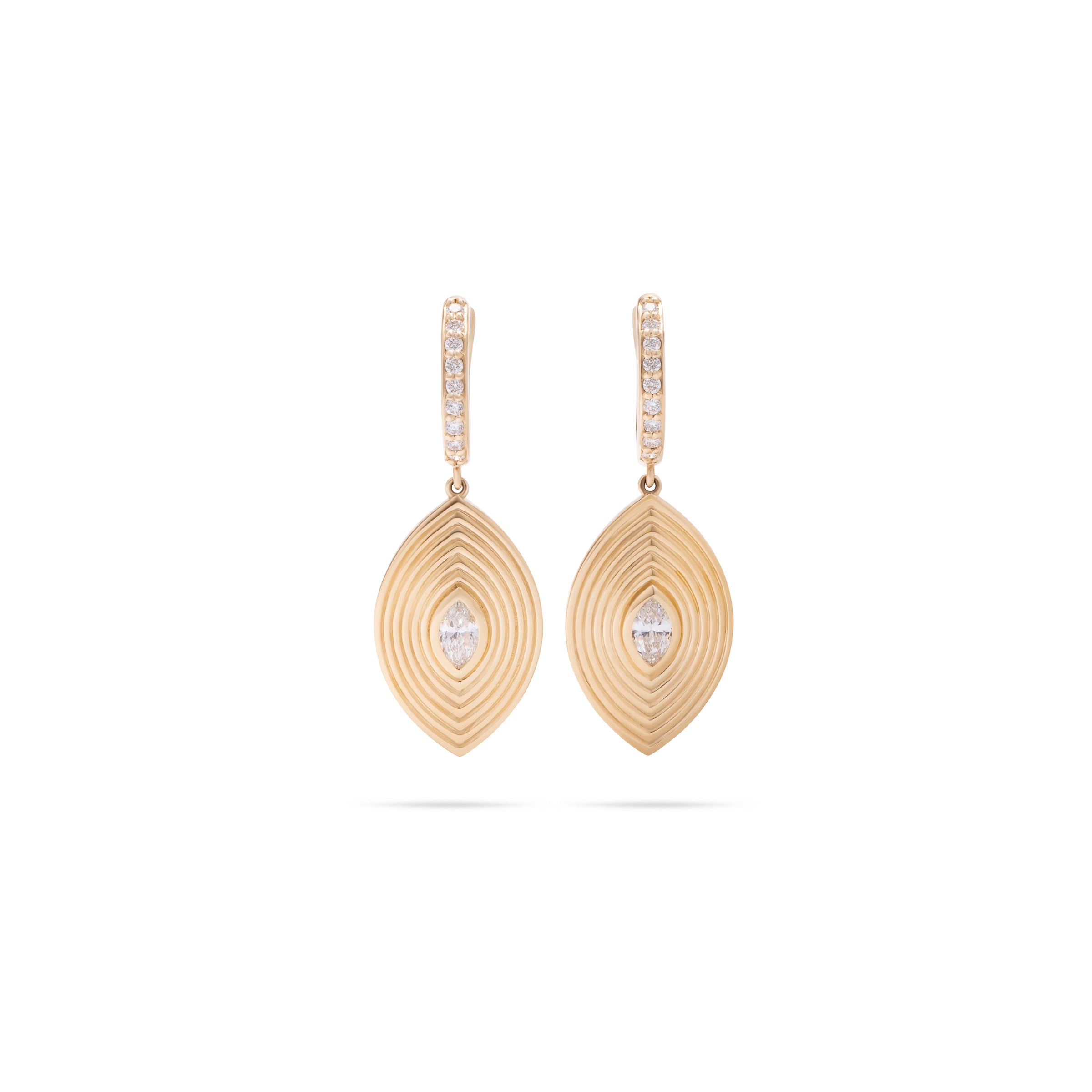 Yellow Gold Fluted Teardrop with Diamond in Center Earring